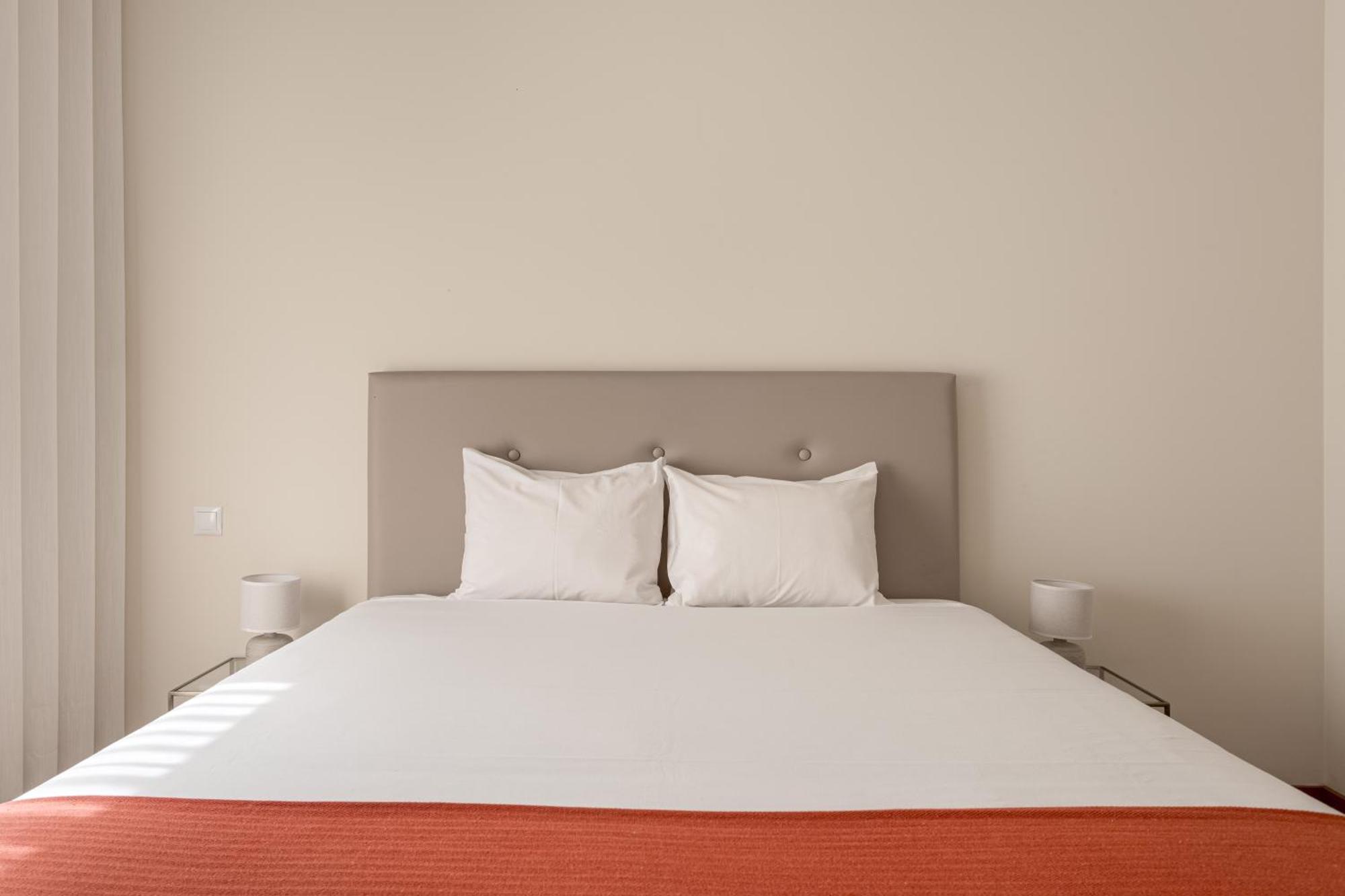 Joivy Stylish City Centre Flat With Parking Maía Exteriör bild